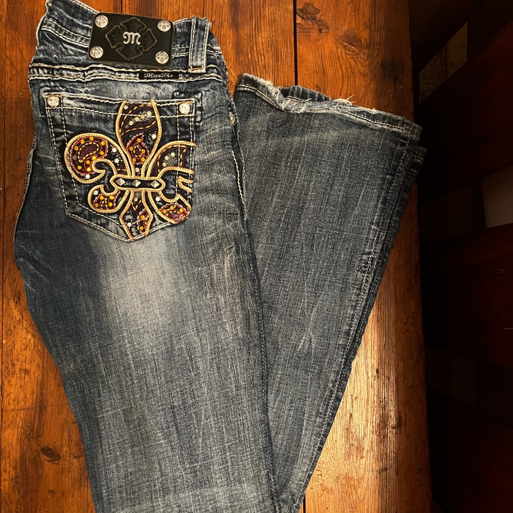 Miss me Fleur De Lis Rhinestone Jeans